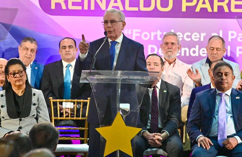 Danilo Medina dice que el Gobierno ha llevado el país a un 'retroceso'