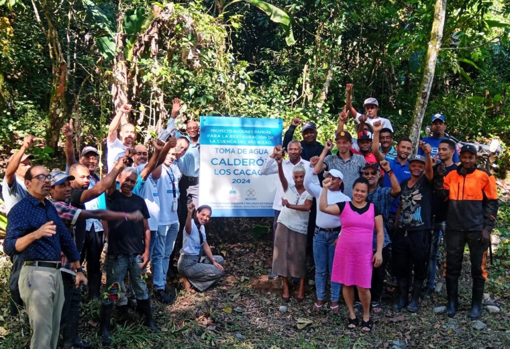 MMRN y ADASEC entregan tres acueductos comunitarios