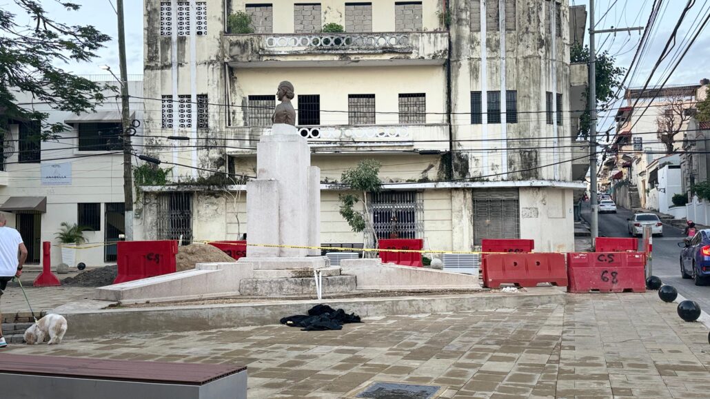 Residentes en Zona Colonial dicen negocios están quebrando