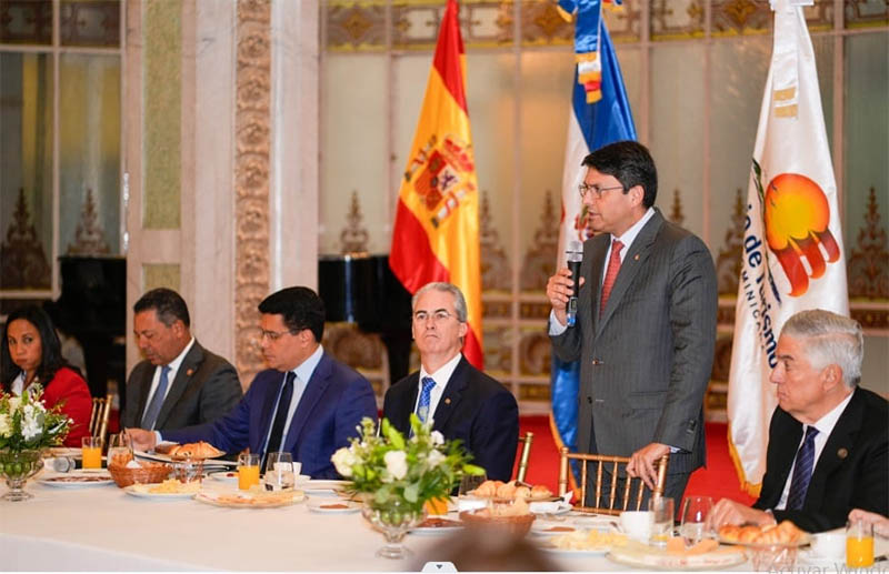 BHD cierra Fitur con negocios con proyectos de RD$144,250 millones de inversión