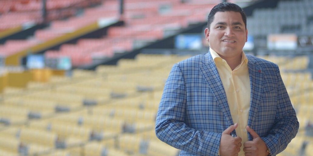 Ángel Ovalles reconocido como Ejecutivo del Año en la temporada 2024-2025