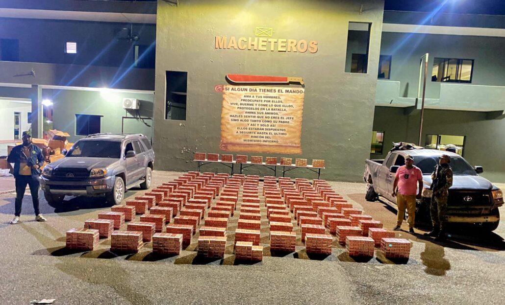 Decomisan contrabando de casi 700 mil cigarrillos