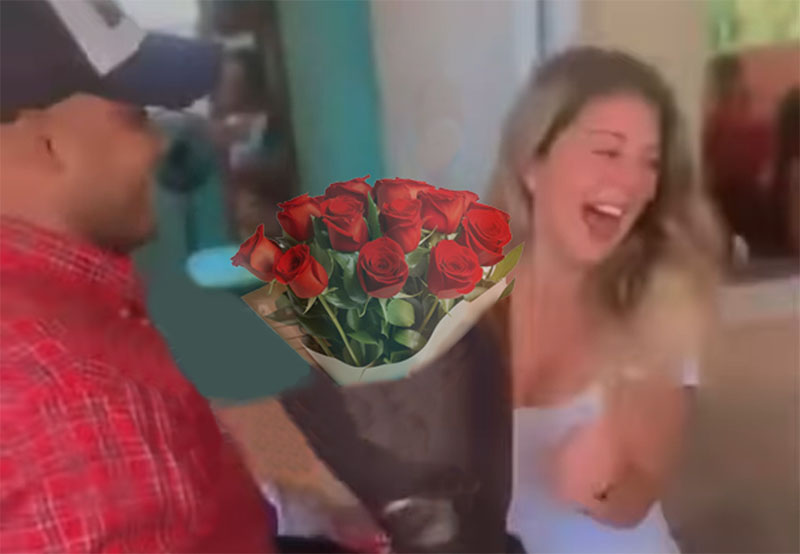 Un joven regaló flores y un chivo a su novia en San Valentín