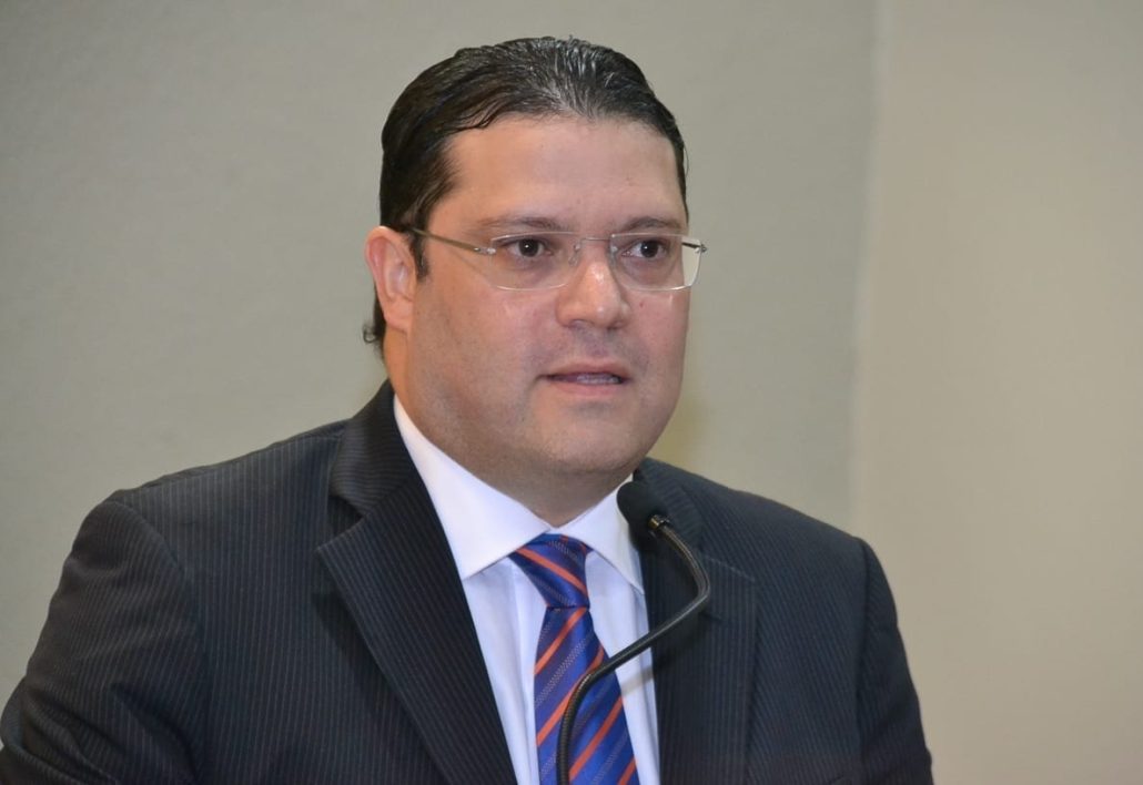 Franklin Romero anuncia su respaldo a Eduardo Sanz Lovatón