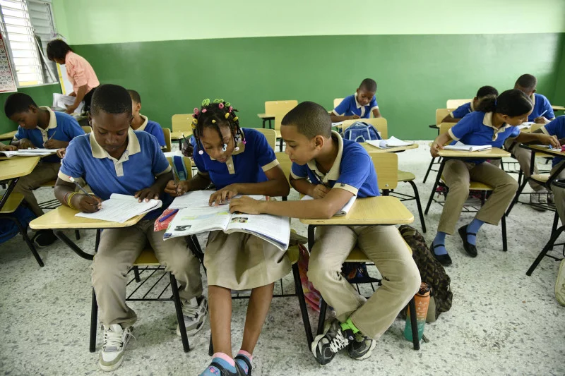 Moral y Cívica vuelve a las aulas en 2025