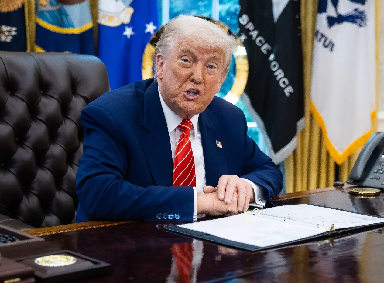 Trump duplica el pago de los aranceles al acero y aluminio