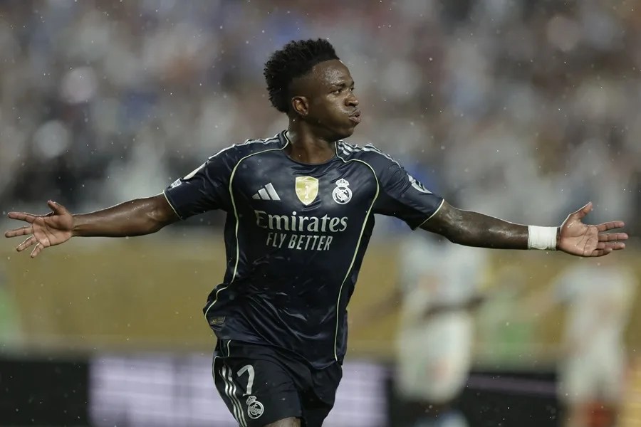 Mundial de Clubes: Vinícius despierta y el Real Madrid golea para citarse con la Juventus en octavos