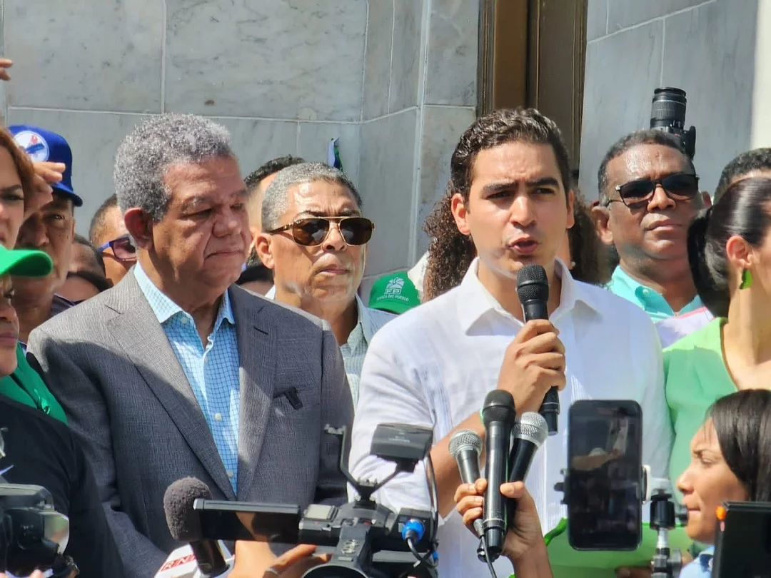 Fuerza del Pueblo pide al Gobierno evaluar deportaciones en EE. UU de 500 mil haitianos