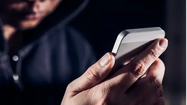 Detectan sofisticado ciberataque sin clic a móviles de