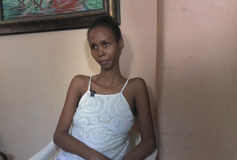 Joven madre sin documentos pide ayuda