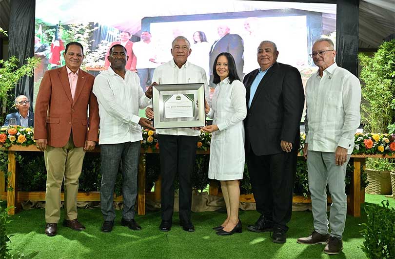 Expo-Moca 2025 consagra como padrino de la feria a Andrés Bautista García, en trigésima tercera edición