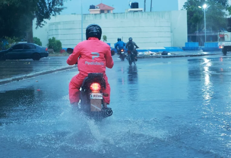 Se esperan hasta 135 milímetros de agua por Erin
