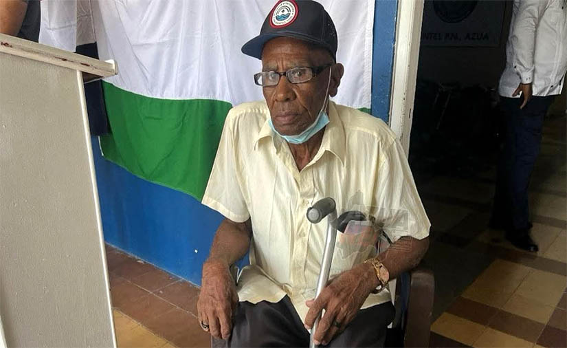 Anciano denuncia que fue víctima de robo en Sabana Yegua