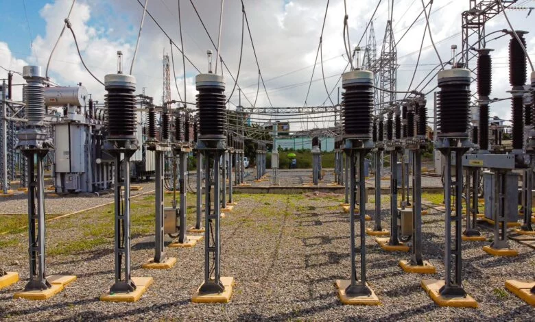 Servicio eléctrico mejorará desde el domingo con reincorporación de 525 megavatios al SENI