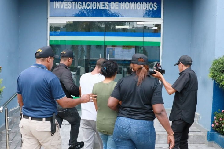 Pareja es detenida por muerte de niña en Los Guandules