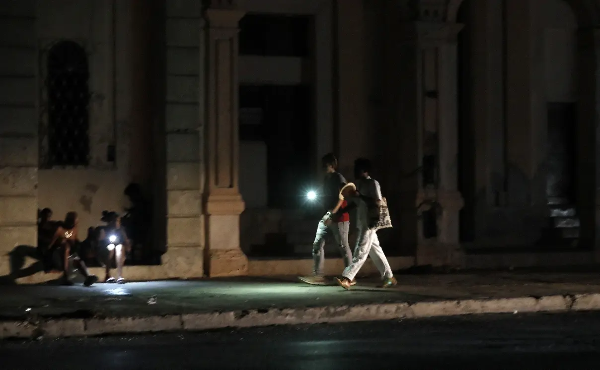 Crisis energética provocará apagones simultáneos en Cuba