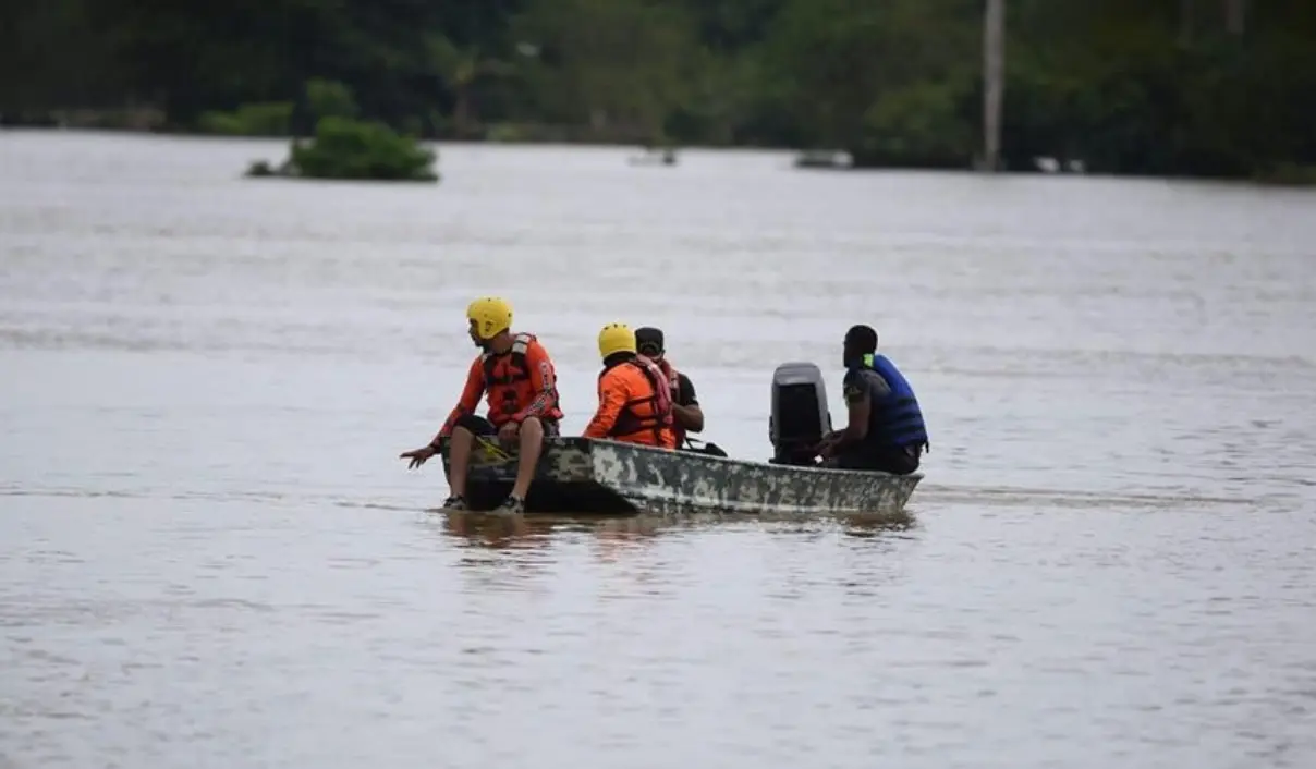 hombre muerto tras ser arrastrado por ríos en intensas lluvias