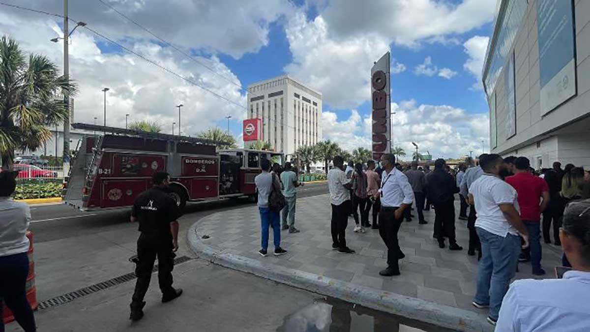 Ágora realiza simulacro de evacuación en tiempo récord