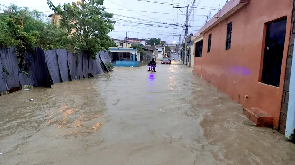 Más de 2,500 personas afectadas por lluvias torrenciales en varias provincias de RD