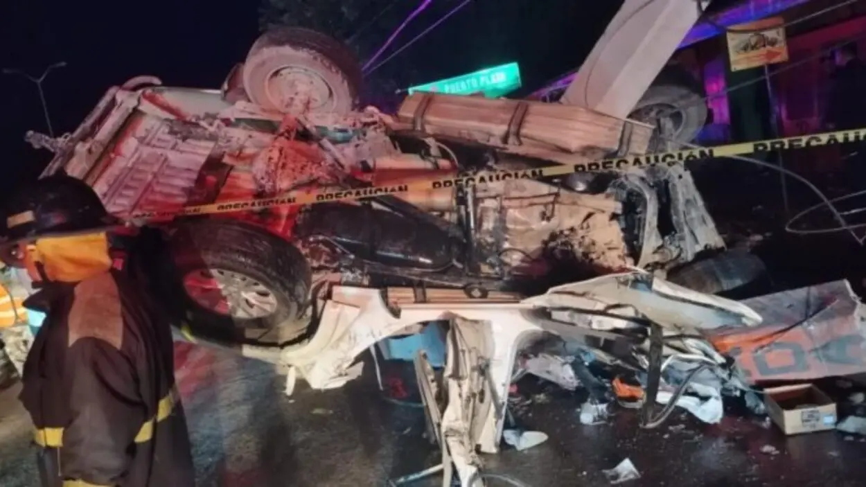 Accidente en Santiago deja tres jóvenes muertos y 5 heridos