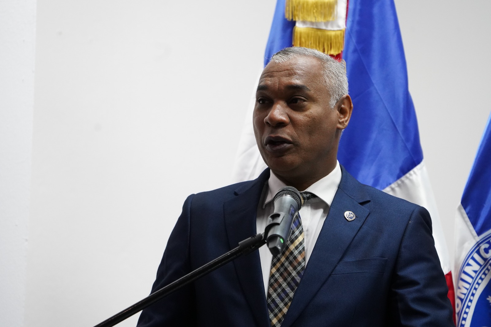 Gerardo Roa expresa condolencias por fallecimiento