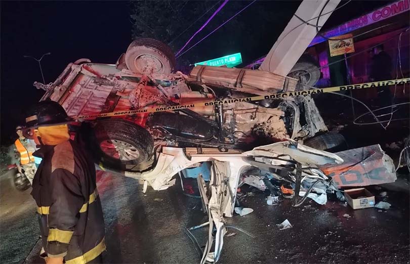 Varios adolescentes fallecen y cinco resultan heridos en accidente en Santiago