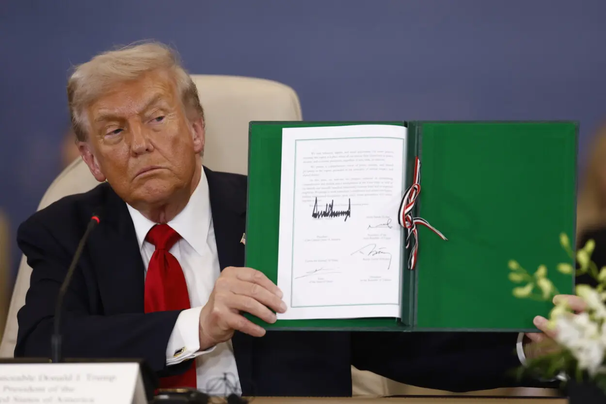 Trump y líderes globales firman acuerdo para poner fin a la guerra en Gaza