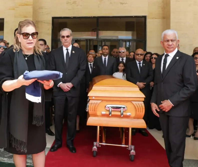 Luis Abinader y líderes políticos rinden homenaje a Vicente Sánchez Baret en su funeral