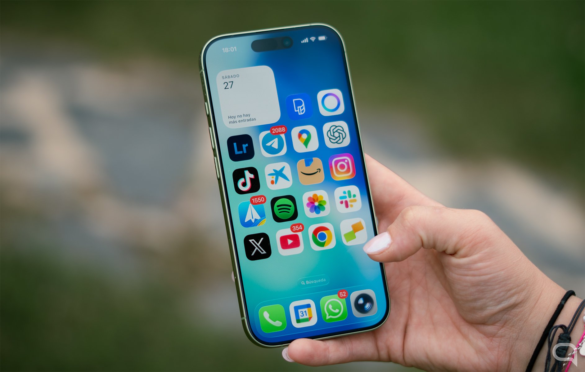 El teclado del iPhone está fallando en iOS 26, ¿tiene solución?