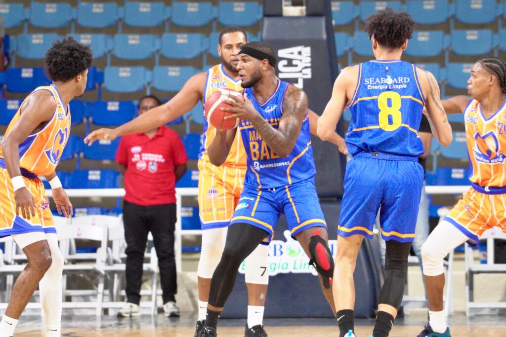 San Carlos y Mauricio Báez triunfan en jornada dominical