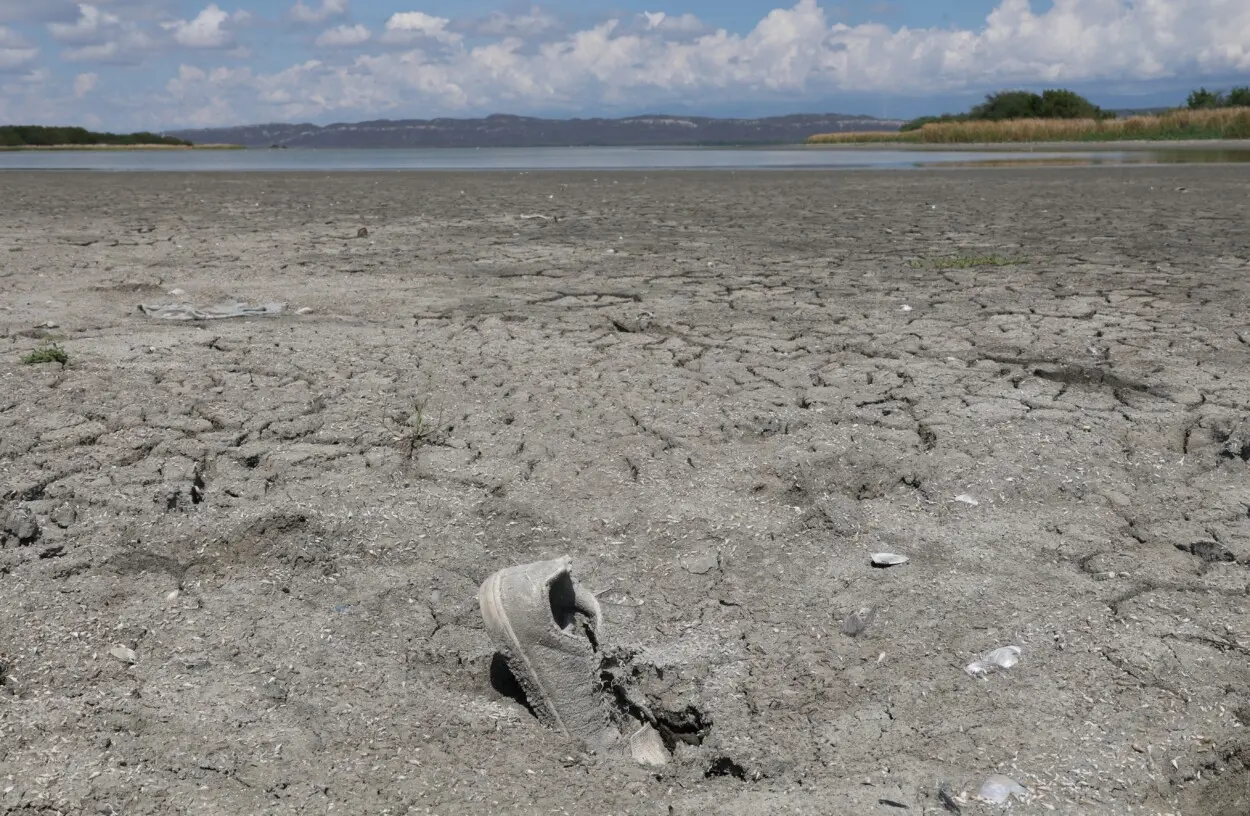 De un gran embalse a desierto con poca vida, según pescadores de Cabral