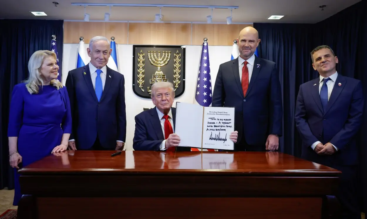 Trump celebra un nuevo amanecer en Oriente Medio tras acuerdo con Hamás