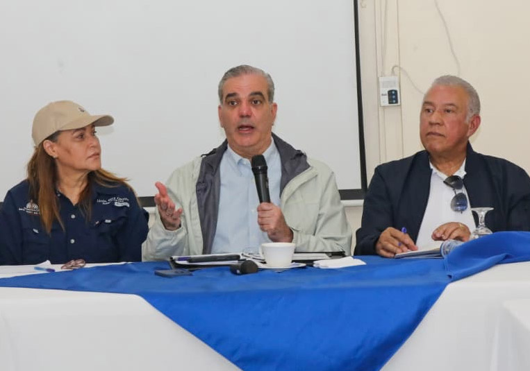 Abinader declara emergencia nacional por daños causados por el huracán Melissa