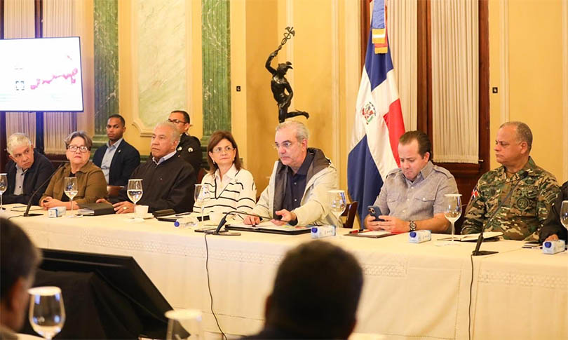 Gobierno suspende la docencia a nivel nacional este viernes por tormenta Melissa