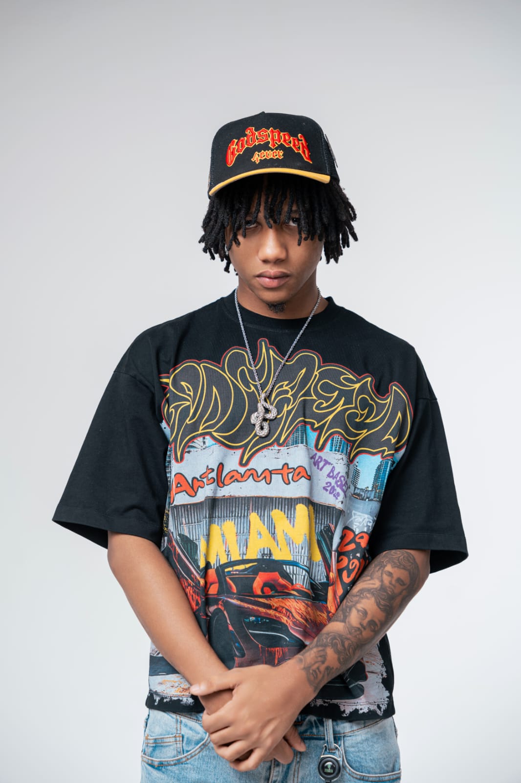 Luis Brown se consolida como la nueva voz del trap dominicano con “Yelba”
