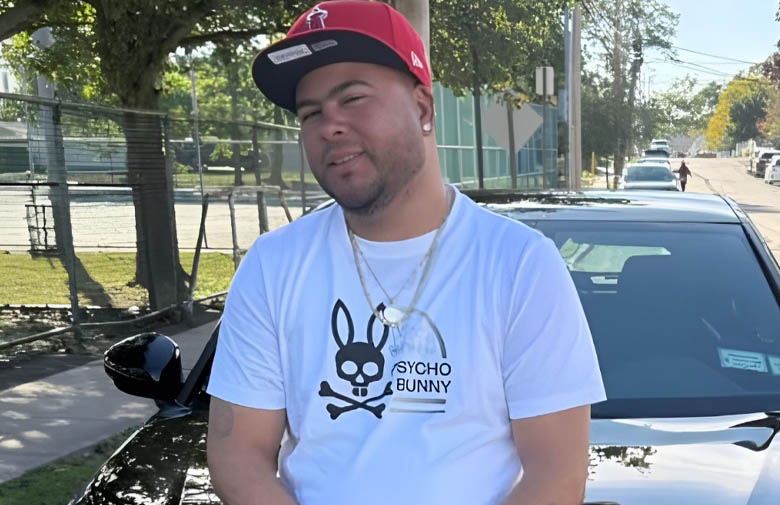 Familiares buscan a joven no localizado en Estados Unidos