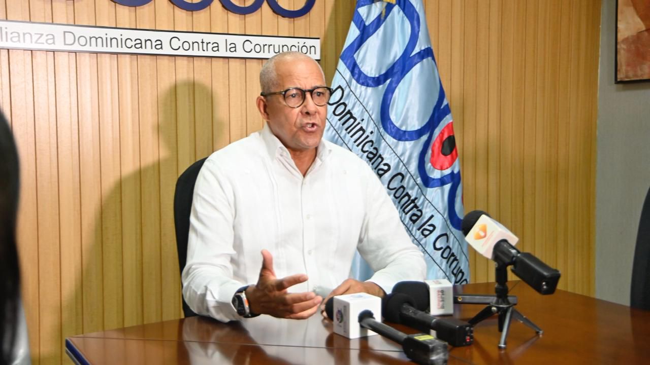 Adocco denuncia presunta irregularidad en crédito de Banesto para licitación del Intrant
