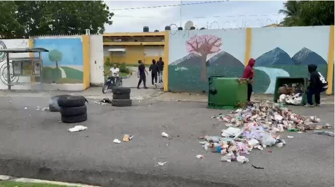 FER reanuda protestas en SFM por reivindicaciones educativas