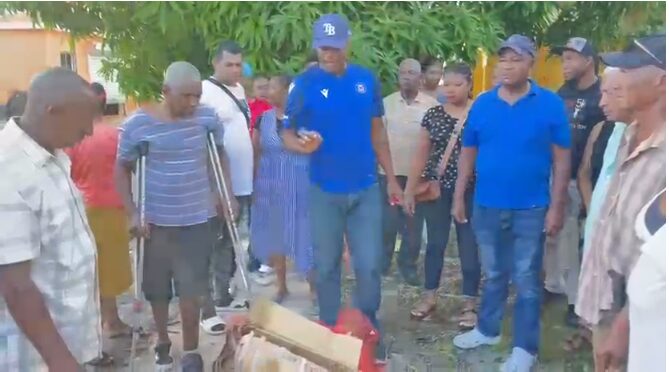 En Las Galeras reclaman remozamiento de policlínica