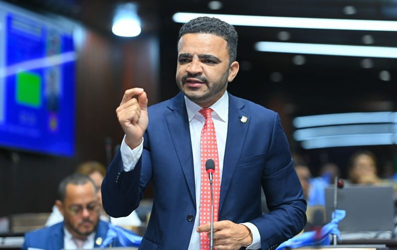 Diputado propone premio a creadores de entretenimiento