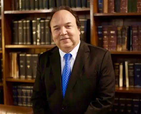 Vinicio Castillo califica “insólito” planteamiento de Omar