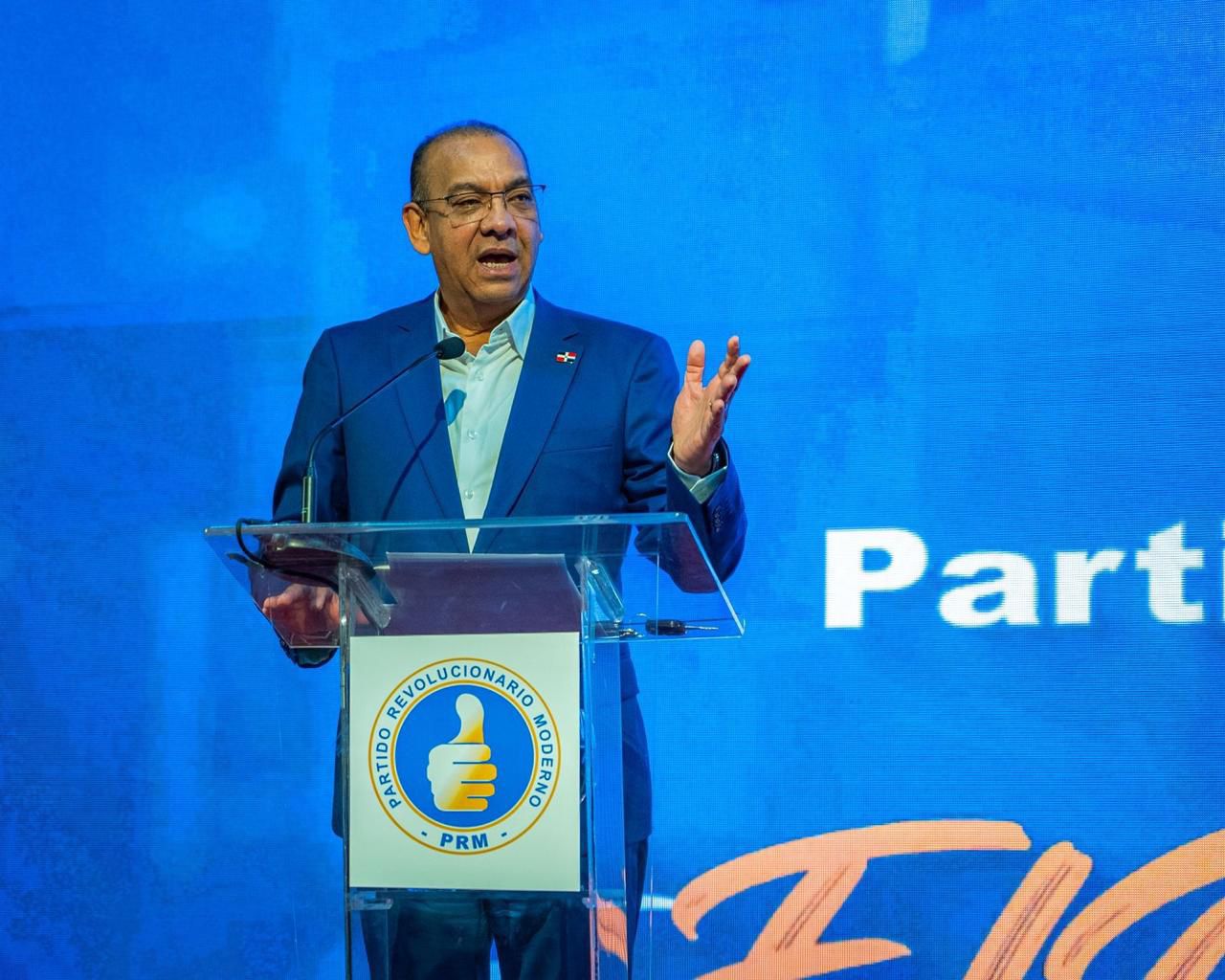 Deligne llama a su partido a construir “una era PRM”