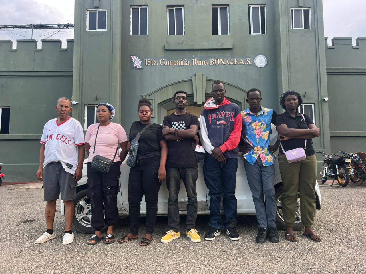 Envían al Ministerio Público hombre con seis haitianos