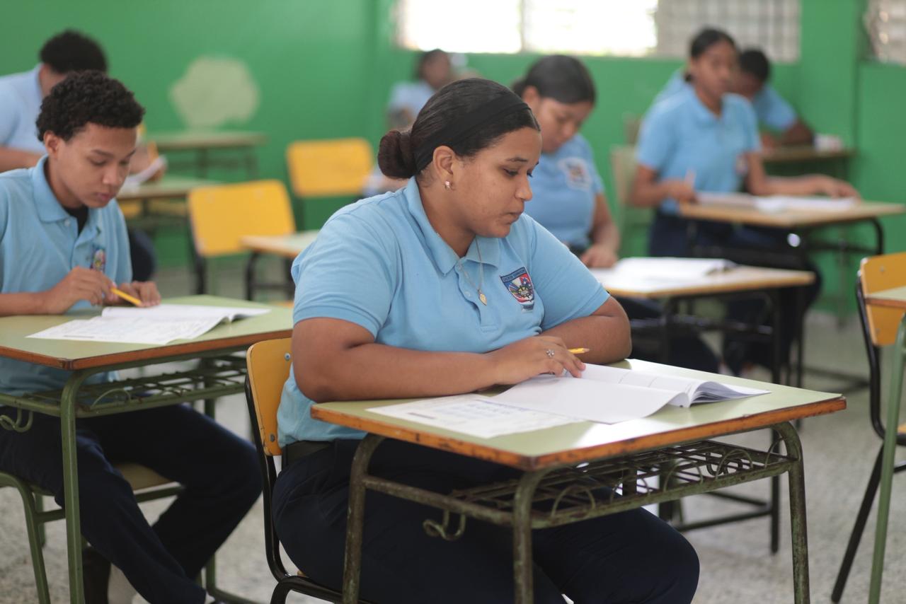 El Ministerio de Educación convoca estudiantes a la 3ra convocatoria de Prueba Nacionales