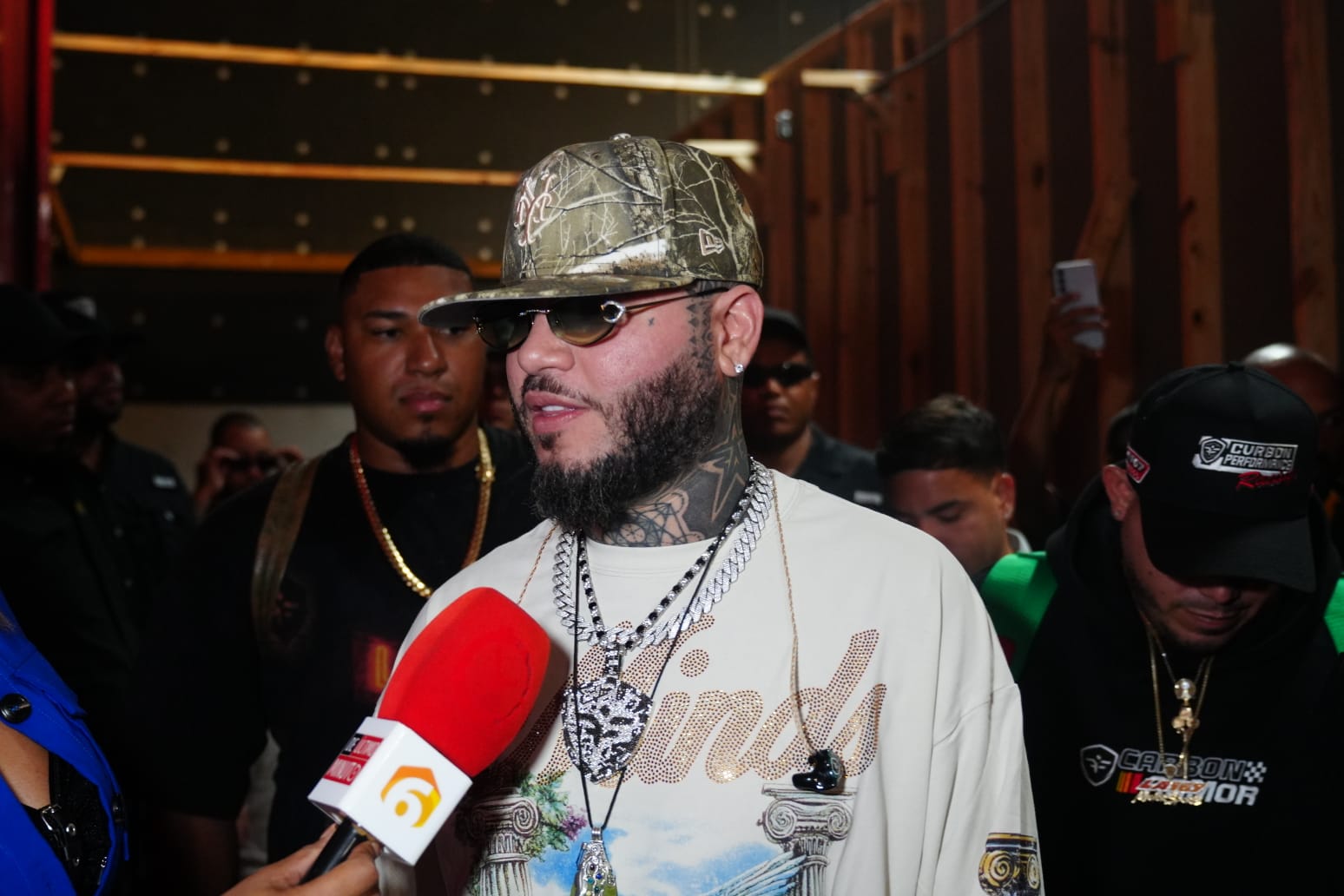 “Le hiciste un hoyo a los Grammy”