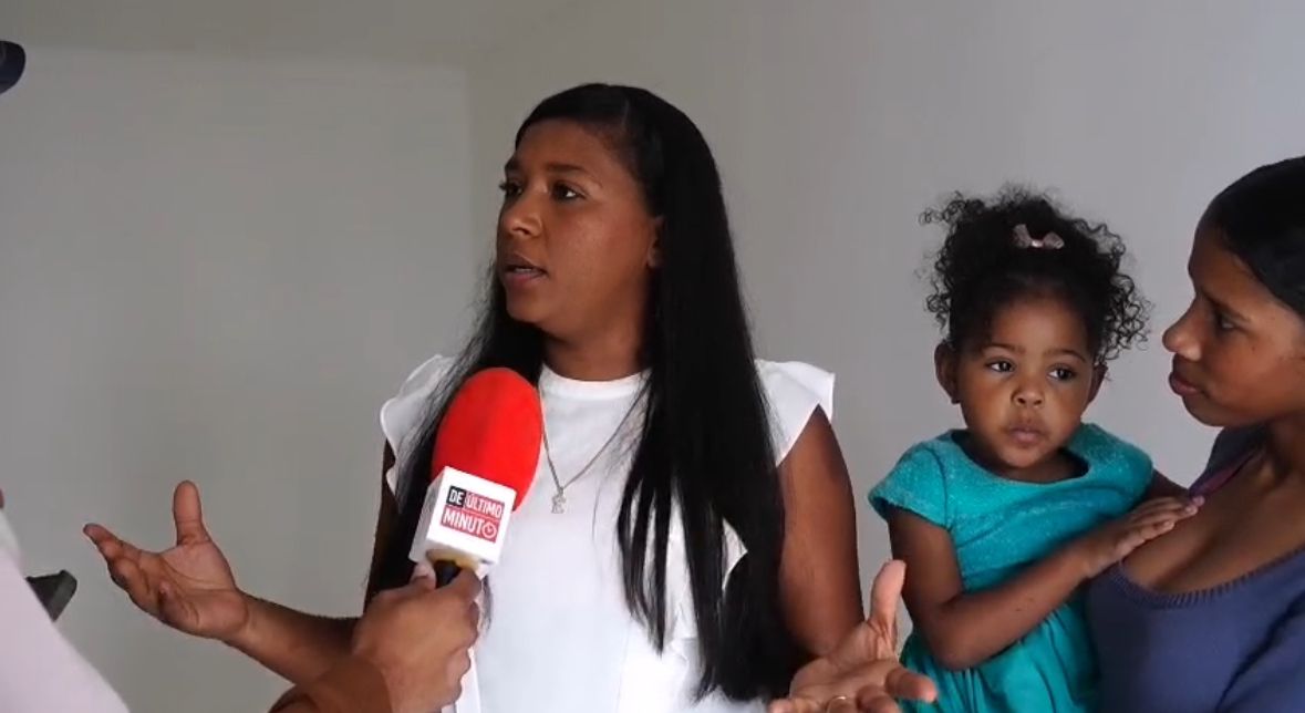 Familias agradecen por entrega de nuevas viviendas - LosMocanos.com