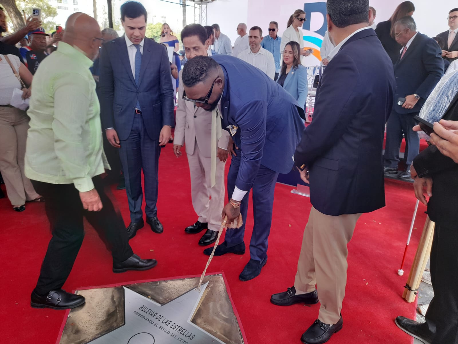 David Ortiz recibe estrella en el Boulevar de la Churchill