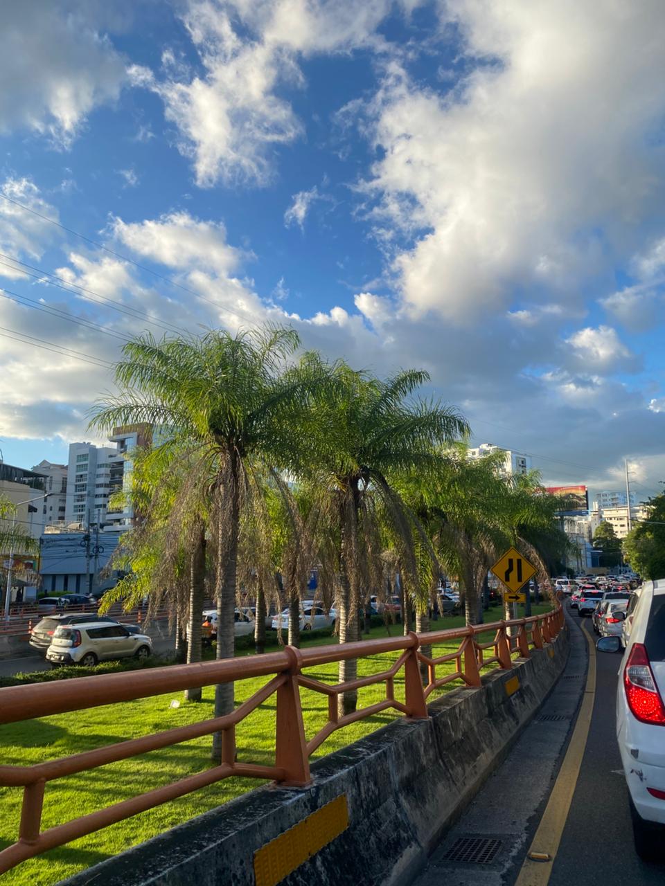 Gran congestión vehicular alrededores del Estadio Olímpico