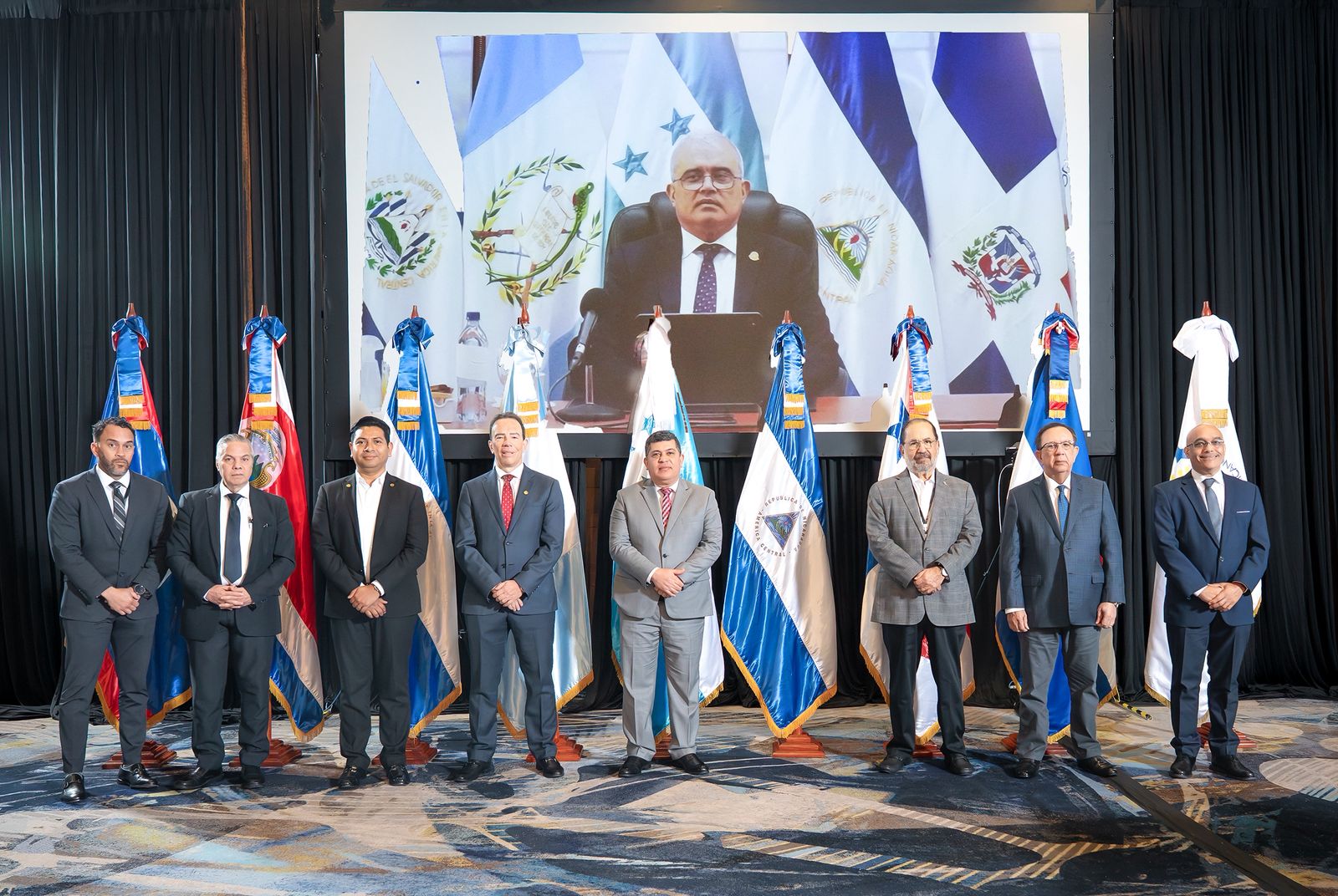 Valdez Albizu participó en la 305 Reunión del Consejo Monetario Centroamericano