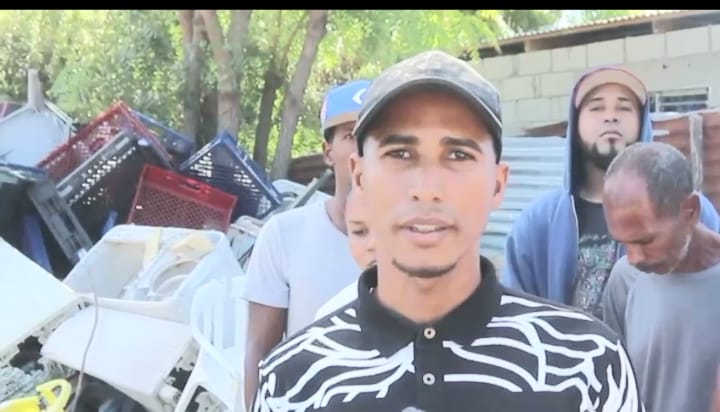 Comerciantes en Azua denuncian acoso y extorsión por DICRIM